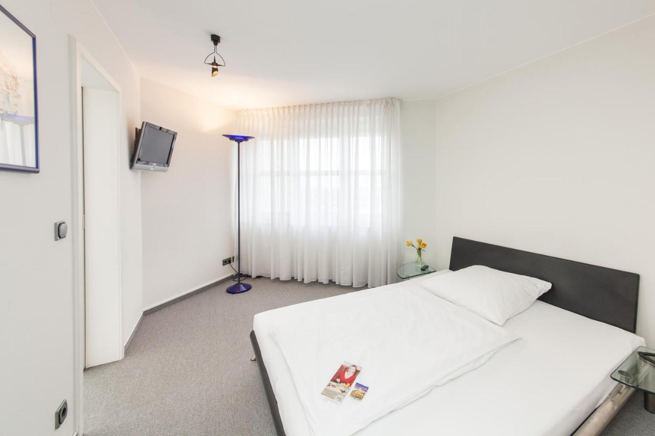 Hotel Strijewski - Apartments Wolfsburg Bagian luar foto