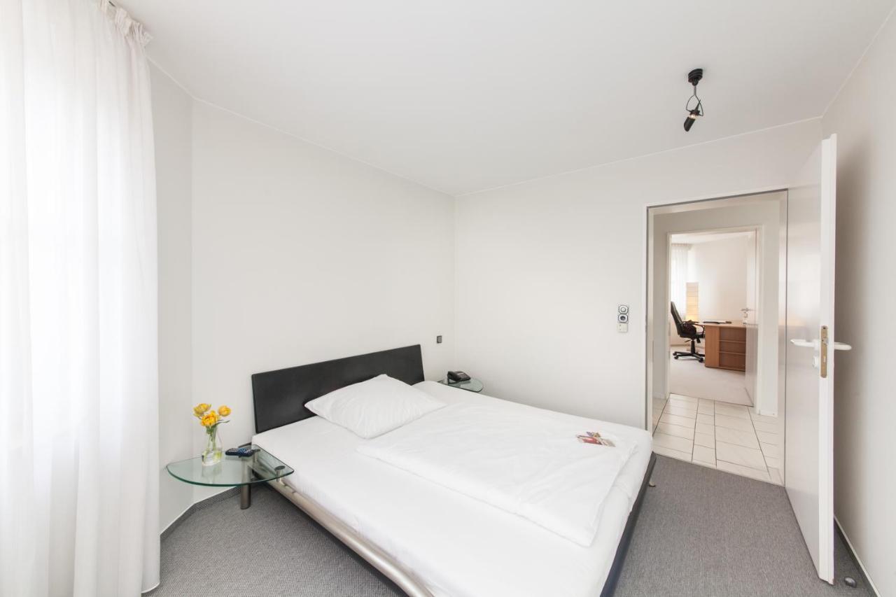 Hotel Strijewski - Apartments Wolfsburg Bagian luar foto